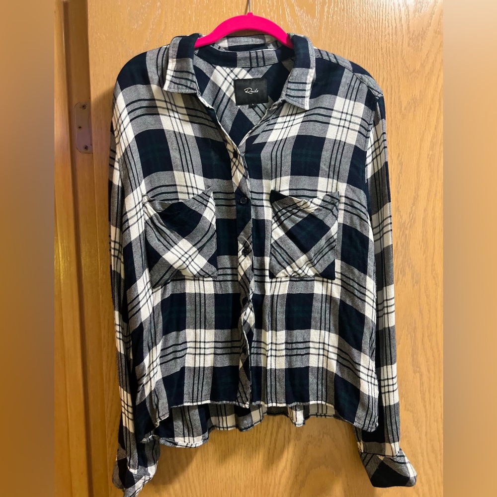 Rails cropped flannel size large
